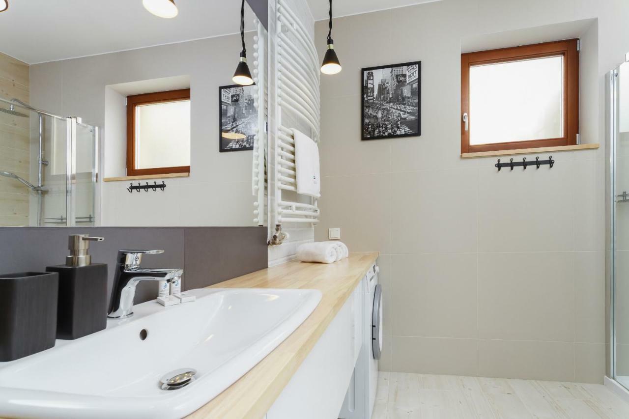 Apartment Harmonica Trynitarska By Renters Krakow